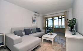 Apartamento vistas al mar y piscina